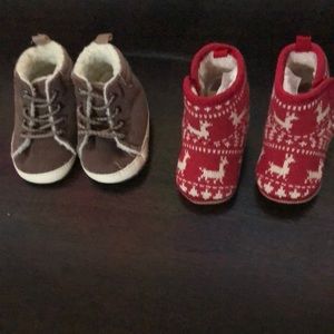 Brown Carter’s booties 3-6 months   red old navy  booties 0-3 months